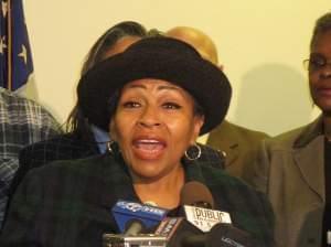 Former State Rep. Connie Howard (D-Chicago) speaks at a press conference in Chicago.