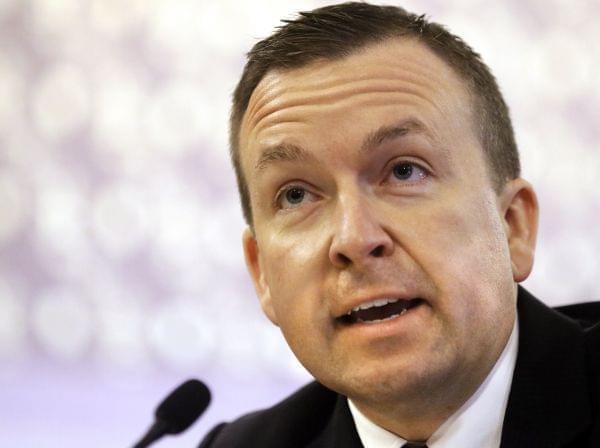 Senator Andy Manar testifies during a Senate Committee hearing in April. 