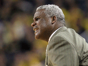 Former Illinois Assistant Coach Wayne McClain yells from the sidelines during a game in 2012.