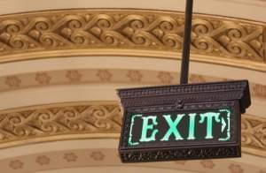 An exit sign at the Illinois State Capitol in Springfield.