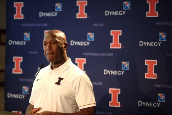 Lovie Smith at the podium.