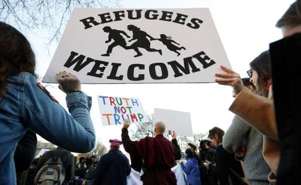 protesters by the White House