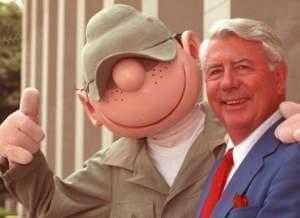 Cartoonish Mort Walker, creator of 'Beetle Bailey'