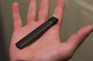 Juul in hand