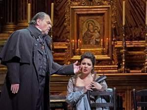 The Met performs Tosca.