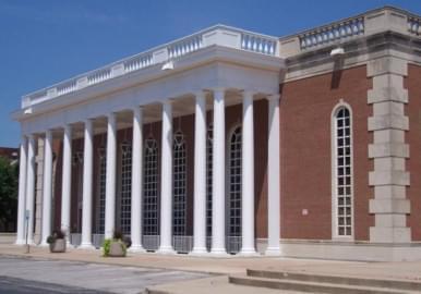 The city hall in Quincy, Illinois